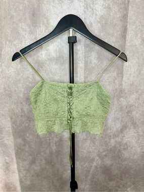 Colsie Lace Cami Crop Top in Sage Green